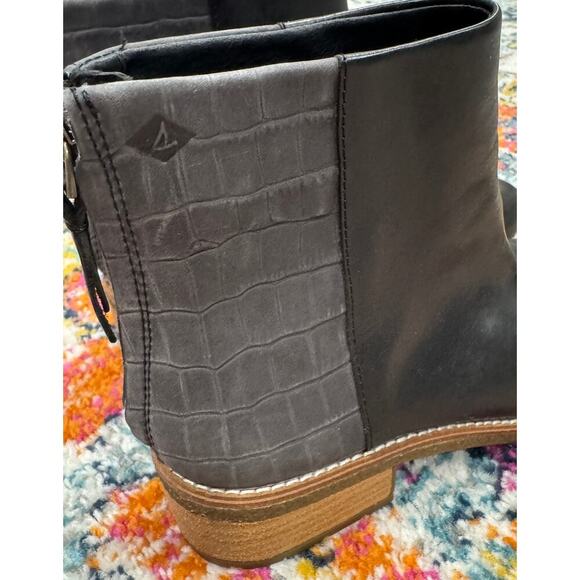 SPERRY Maya Belle Leather Back Zip Ankle Boots Textured Black Size 7.5 - Picture 5 of 7